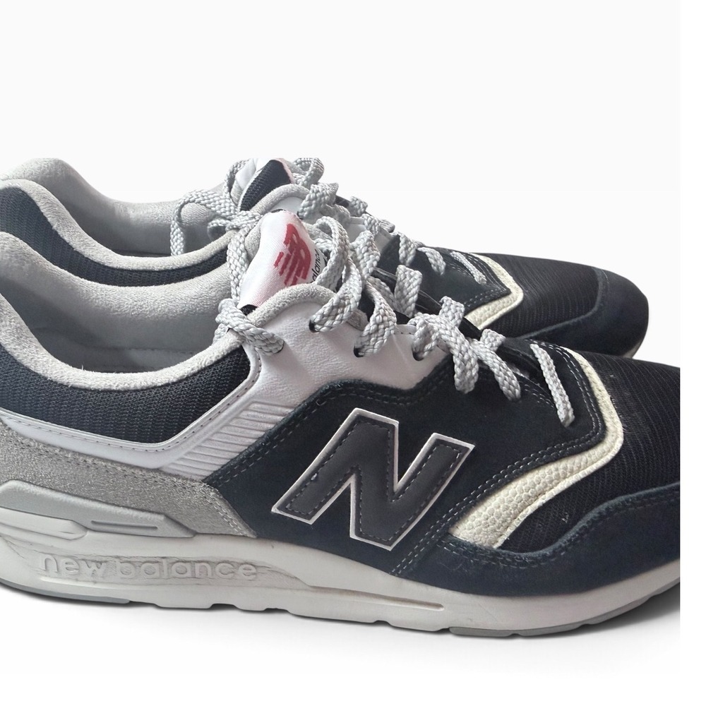 New Balance 997H Mens 10.5 Sneakers Black White Grey Lifestyle Shoes CM997HCC
